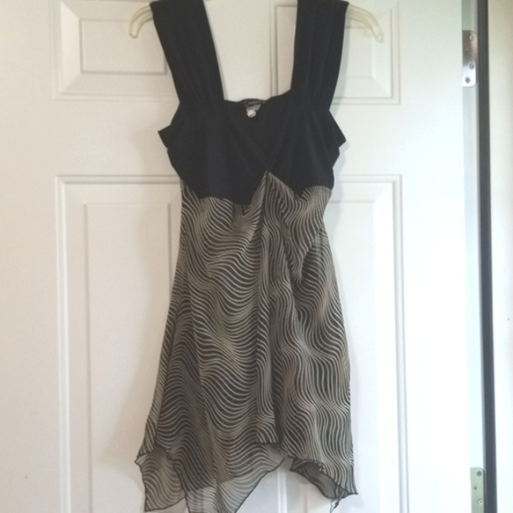 Women's Tabom Dressy Tank Top Size Large